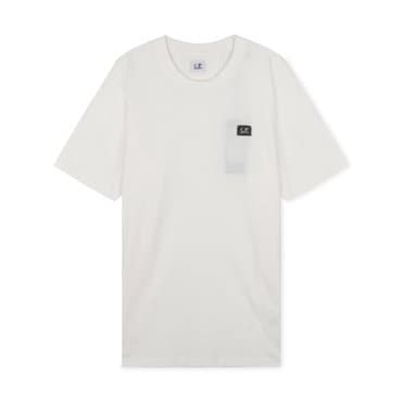 CP컴퍼니 남성 로고 패치 화이트 반팔티 14CMTS069A 006011W 103