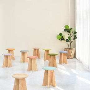 큐브 컬러 고무나무 원목 원형 스툴 화장대 의자