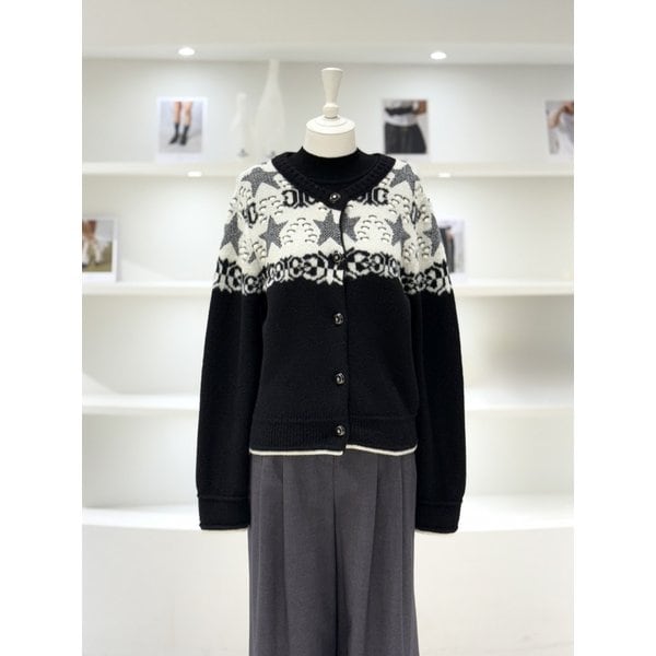 [여주점] 여성 엠블럼 자카드 니트 가디건 (L254KSL034)