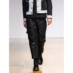 BLACK 2 POCKETS CROP PANTS