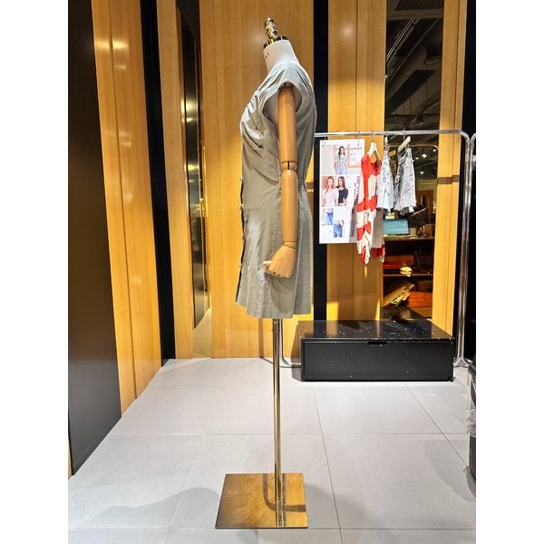 [시흥점] 여성 금속장식 포인트 H라인 미니원피스 (EQ2WO561)