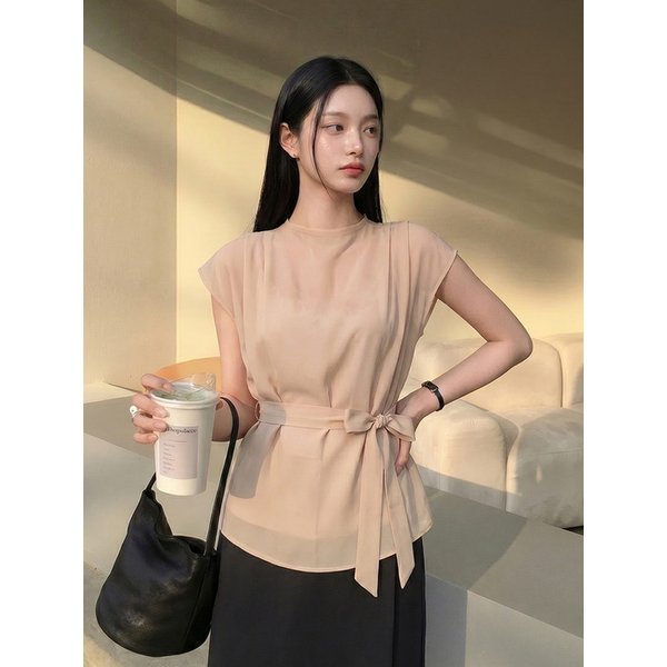 PINTUCK SLEEVELESS APRICOT BEIGE 핀턱 슬리브리스 어프리컷 베이지