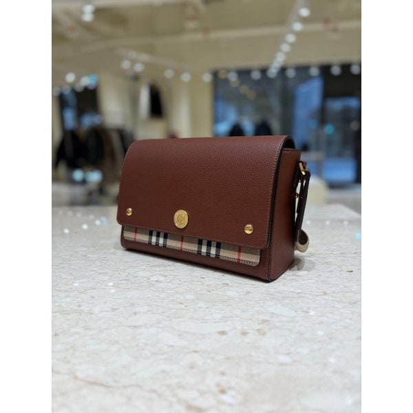 [부산점] 여성 빈티지 체크 노트 바디 크로스백 8021111