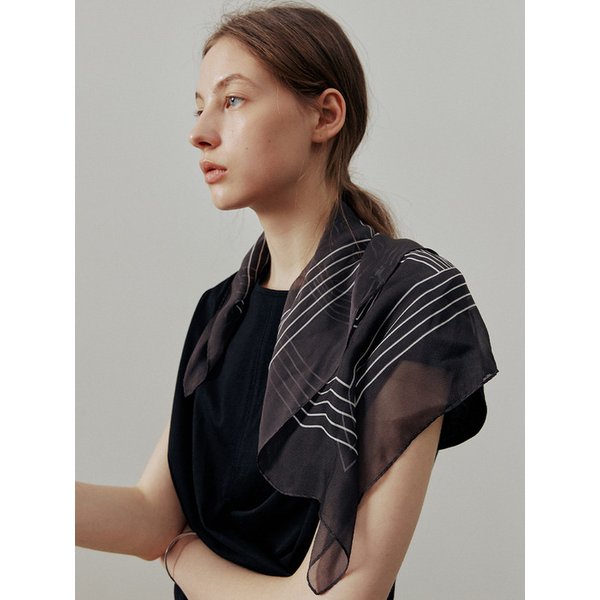 실크 로고 스퀘어 스카프_BLACK