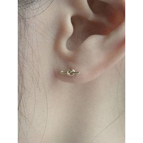 14k knot piercing