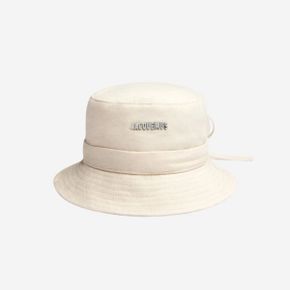 자크뮈스 르 밥 가조 보우 버킷햇 오프 화이트 Jacquemus Le Bob Gadjo Bow Bucket Hat Off Whit