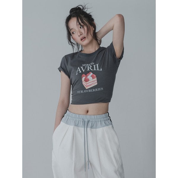 [리퍼브]STRAWBERRY CAKE TSHIRT_CHARCOAL
