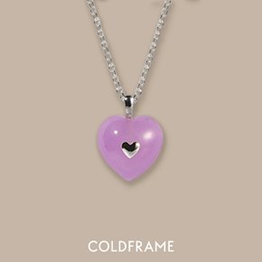 VERY VINTAGE LILAC QUARTZ HEART PENDANT NECKLACE