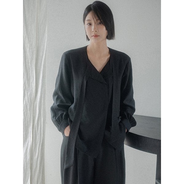 샬롱 타이 블라우스(블랙)