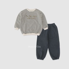 르테라스 상하복 ㅡ 네이비