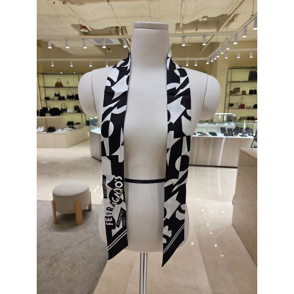 [부산점] 여성 로고 패턴 실크 트윌리 스카프 32-0907-775294
