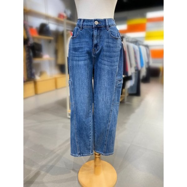 확대된 대표 .