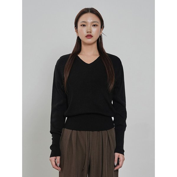 여성 브이넥 베이직 니트 (BLACK) (HB3LKA5)