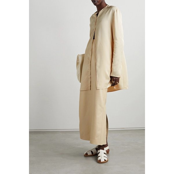 베릴라 트윌 블라우스 베이지 1647597310140084