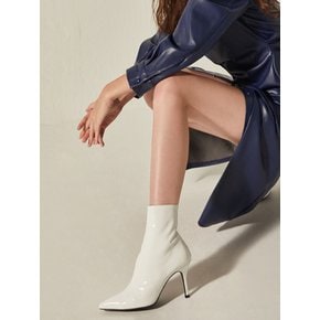 The Boots_White Patent