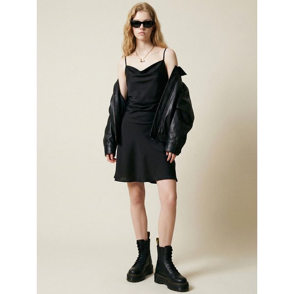 새틴 드레이프 미니 드레스_BLACK