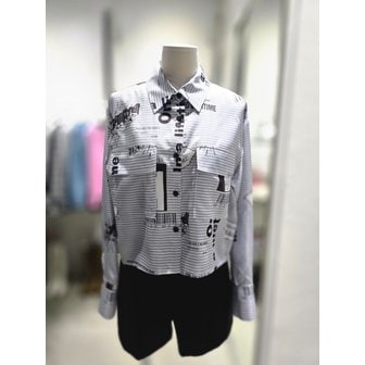 에고이스트 [여주점] 크롭아웃포켓루즈핏프린팅블라우스 ES1WB760