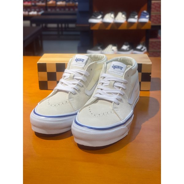 [여주점] (남여공용) 스니커즈 프리미엄 스케이트 미드 (베이지) (VN000CQQOFW)