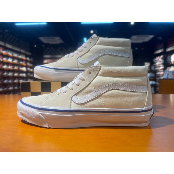 [여주점] (남여공용) 스니커즈 프리미엄 스케이트 미드 (베이지) (VN000CQQOFW)