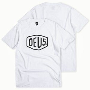 Deus ex machina (내일도착)(전사이즈)24시즌 데우스 쉴드 반팔 티셔츠 화이트 DMW41808E