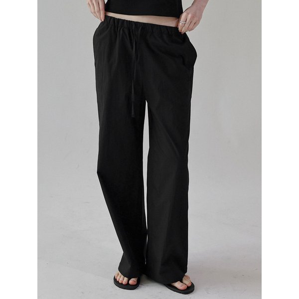 소프트 자수 밴딩 팬츠 _black