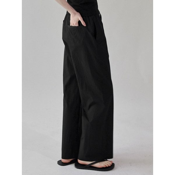 소프트 자수 밴딩 팬츠 _black