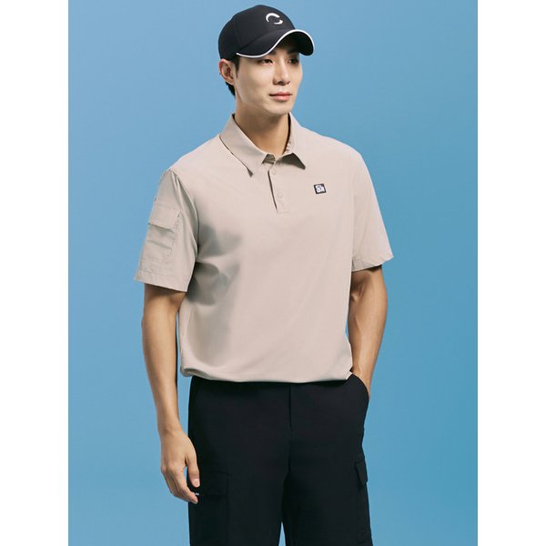 남성 에센셜 나일론 스트레치 카라 반팔 우븐탑 베이지