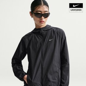 우먼스 나이키 템포 UV 차단 경량 러닝 재킷 IH7974-010