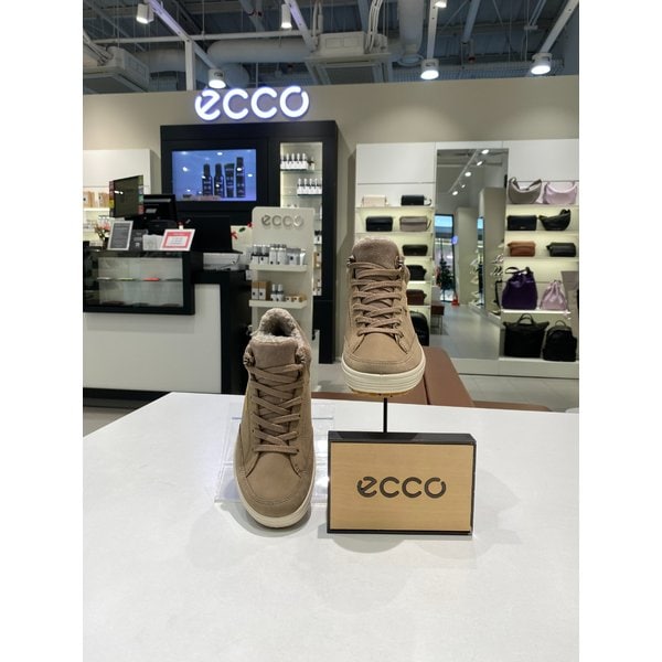 [부산점] 여성  스니커즈 소프트7 트레드 W 고어텍스 450493-02674