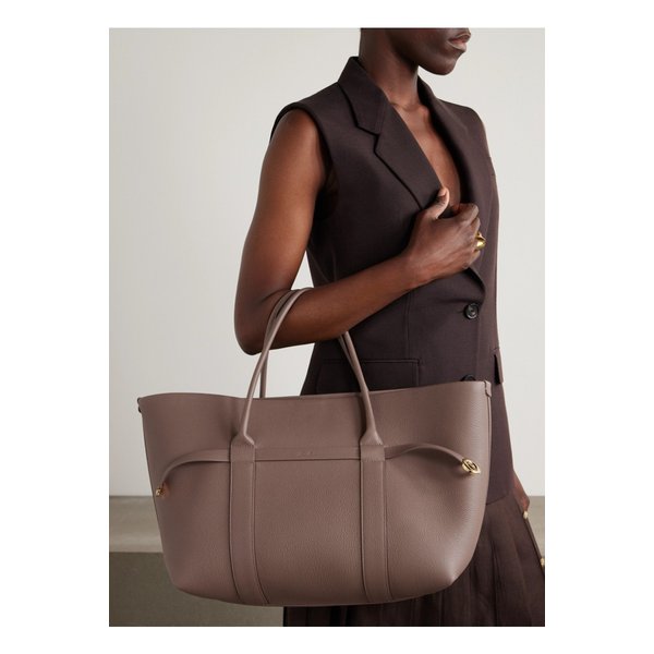 기에라 텍스처 가죽 토트 브라운 1647597342221083