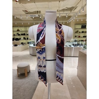 페라가모 [부산점] 여성 패턴 실크 트윌리 스카프 32-1134-787764