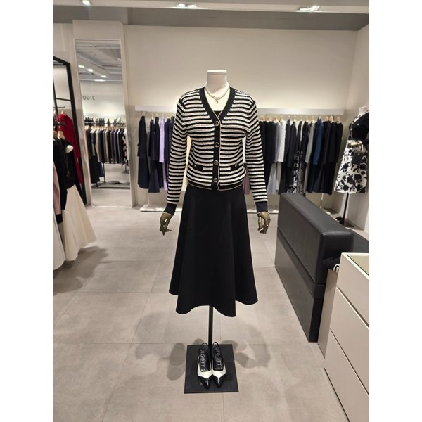 [파주점] 엣지 스트라이프 라인 포인트 가디건 JR3A1CD186