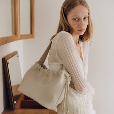 로서울 Ripple shoulder bag Ivory