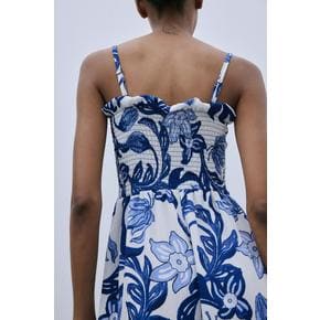 스모킹 디테일 드레스 화이트/블루 플로럴 1221999003