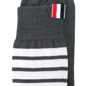 24 FW 톰브라운 4 Bar stripe socks FAS020B01690 TP429643771