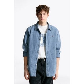 공용 라이트 데님 셔츠 T32F0WSH01TML1 TOMMY JEANS