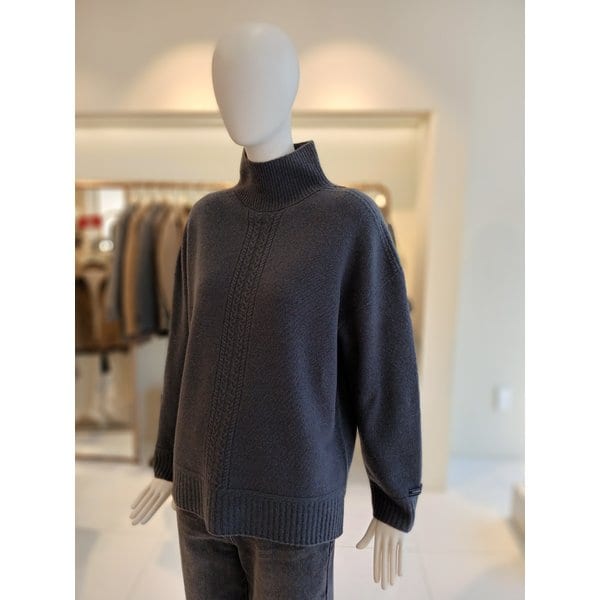 [여주점] 씨씨콜렉트 홀가먼트하이넥니트 E254ksk126