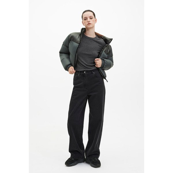 하이넥 푸퍼 다운 자켓 J915401510043