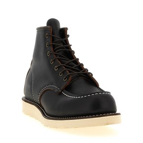 Classic Moc Toe 앵클 부츠 FW26 0884D9 7538702