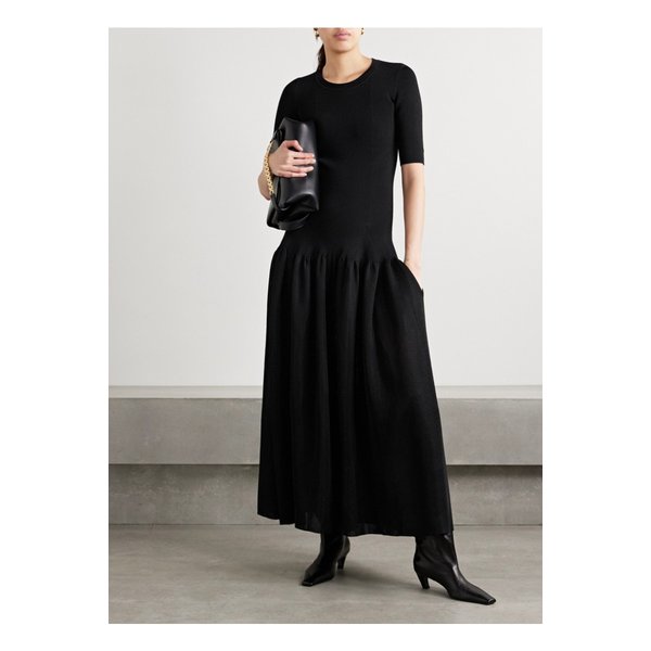 메이지 개더 스트레치 니트 맥시 드레스 블랙 1647597351952292