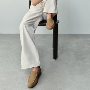 스플릿 스웨이드 플랫 로퍼 샌드브라운