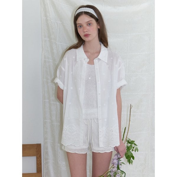 Shrub lace half shirt (white)