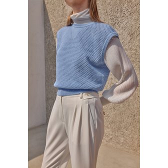 A.O.W COOL TOUCH TUCK PANTS