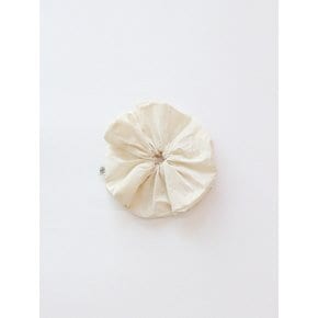 TWO TONE SCRUNCHIE (CREAM)