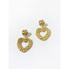 Vintage Bold Heart Earring