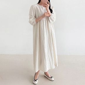 도트 셔링 롱 원피스 라운드넥 루즈핏 긴팔 땡땡이 가을 드레스_P435396023