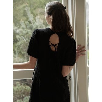 비뮤즈맨션 Back point cut out dress - Black