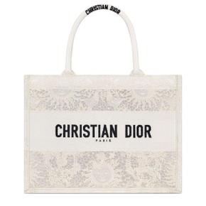 24 FW 디올 여성 Dior Book Tote 미디엄 백 933 blanc multi DIO2TZ4PWHTZZZZZ00 TP822287691