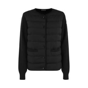 MONCLER 로고 패치 카라리스 패딩 가디건 1582898