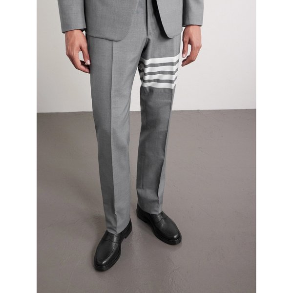 페블 그레인 가죽 페니 로퍼 1093724